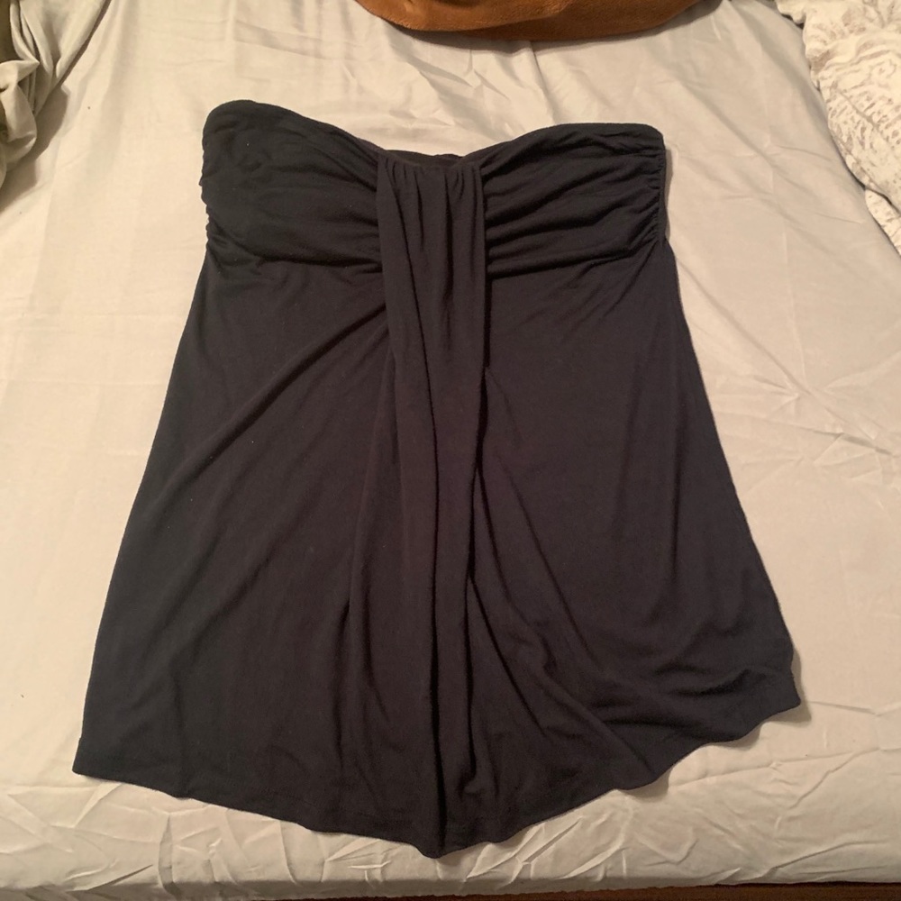 Black strapless shirt